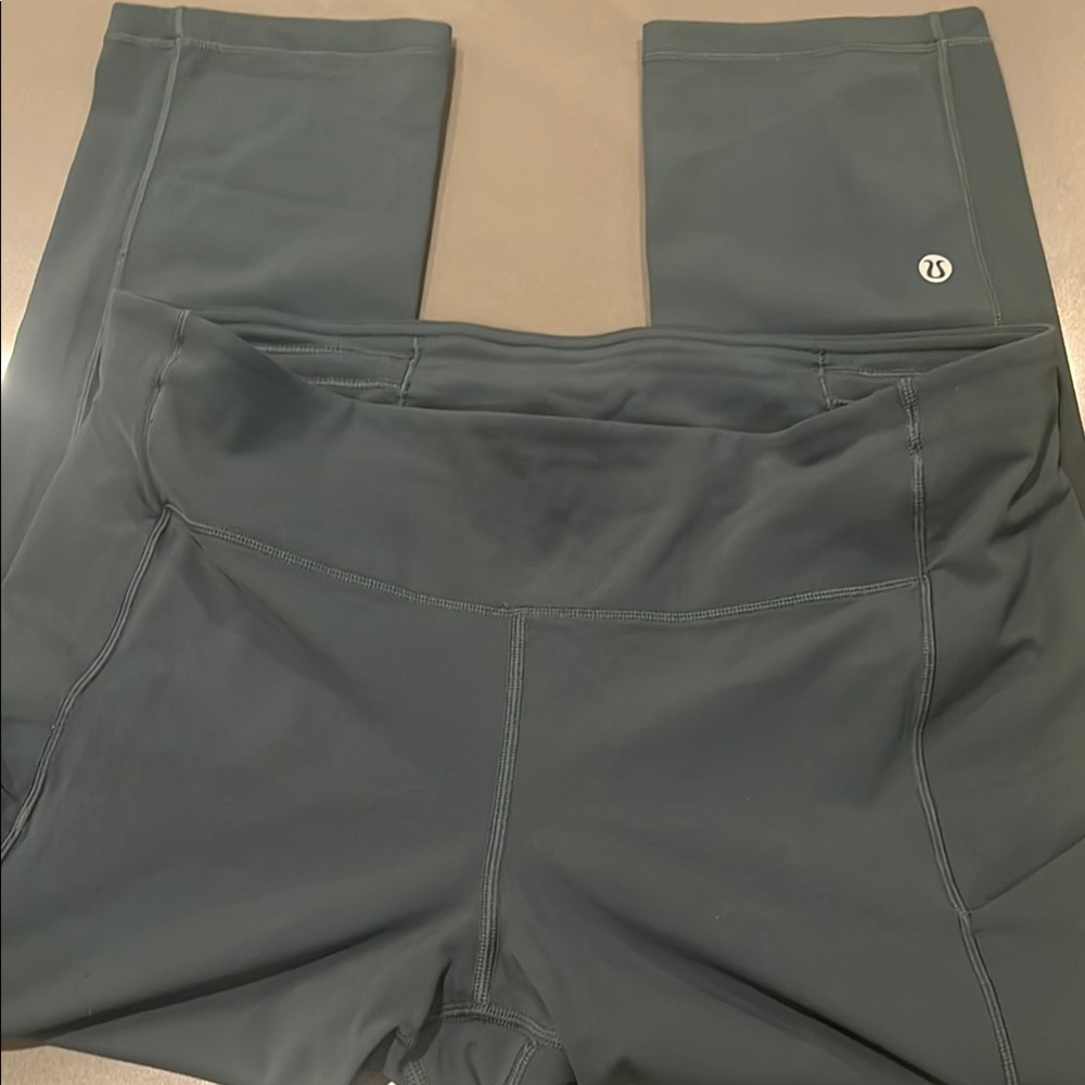 Lululemon Emerald Green Crop Leggings